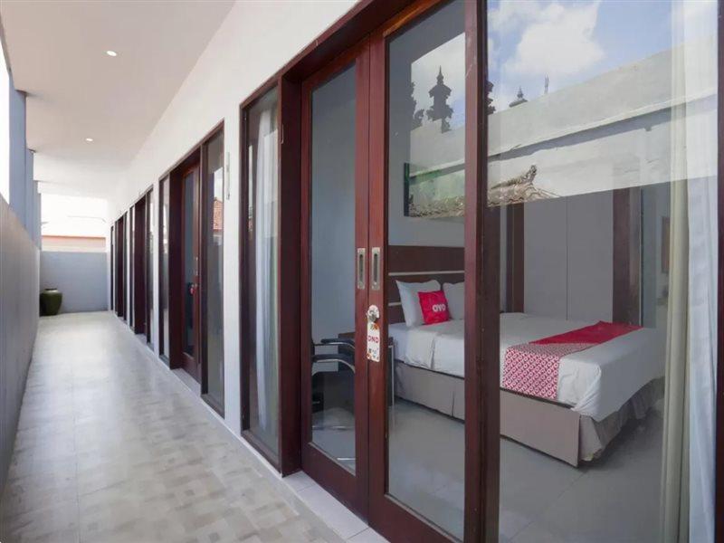 Oyo 3852 Valomia Guest House Denpasar Exteriör bild